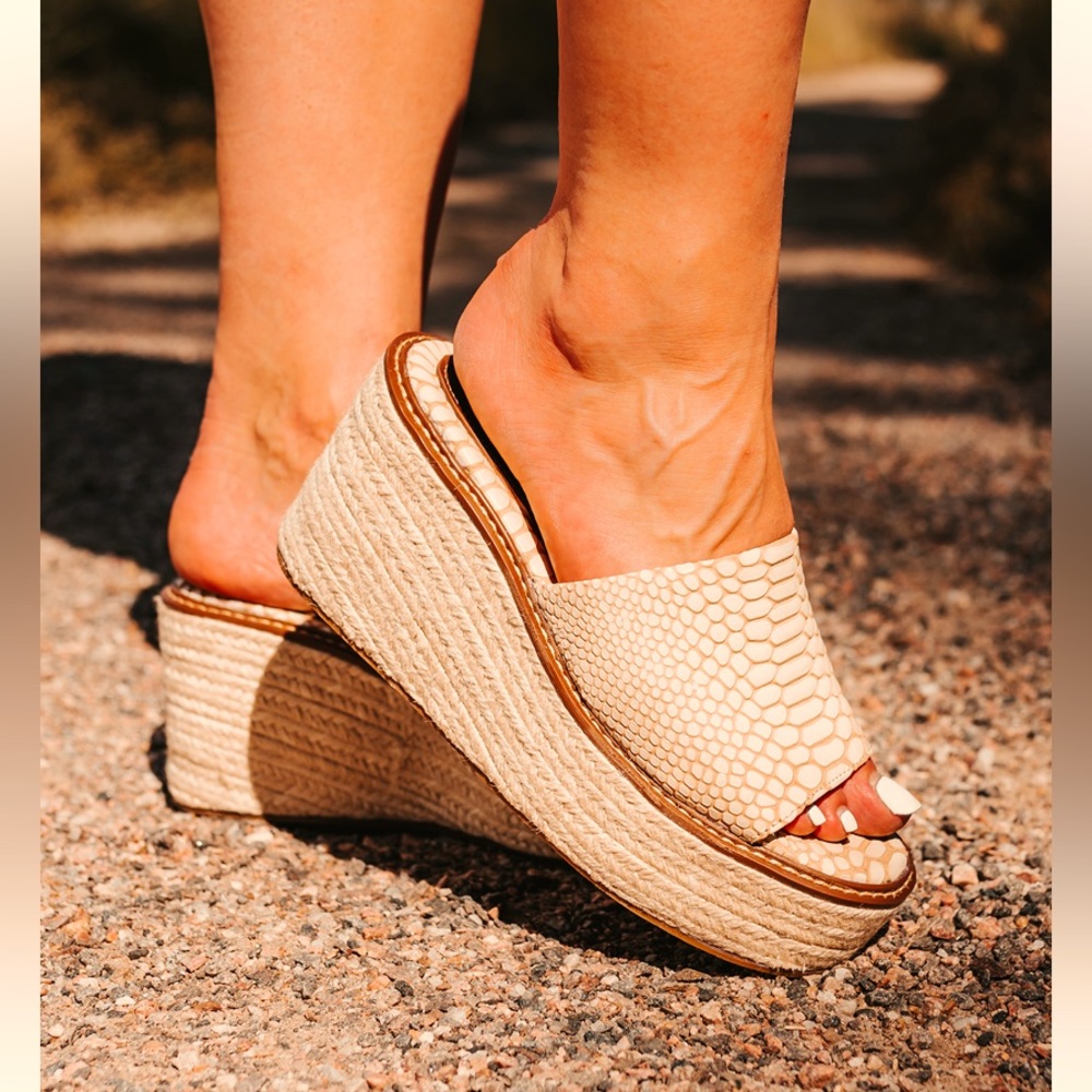 Freebird Miami Sandals